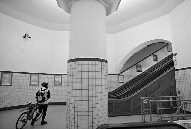 JW2W0614bw.jpg