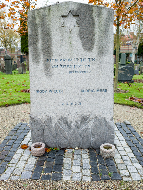 R000521
